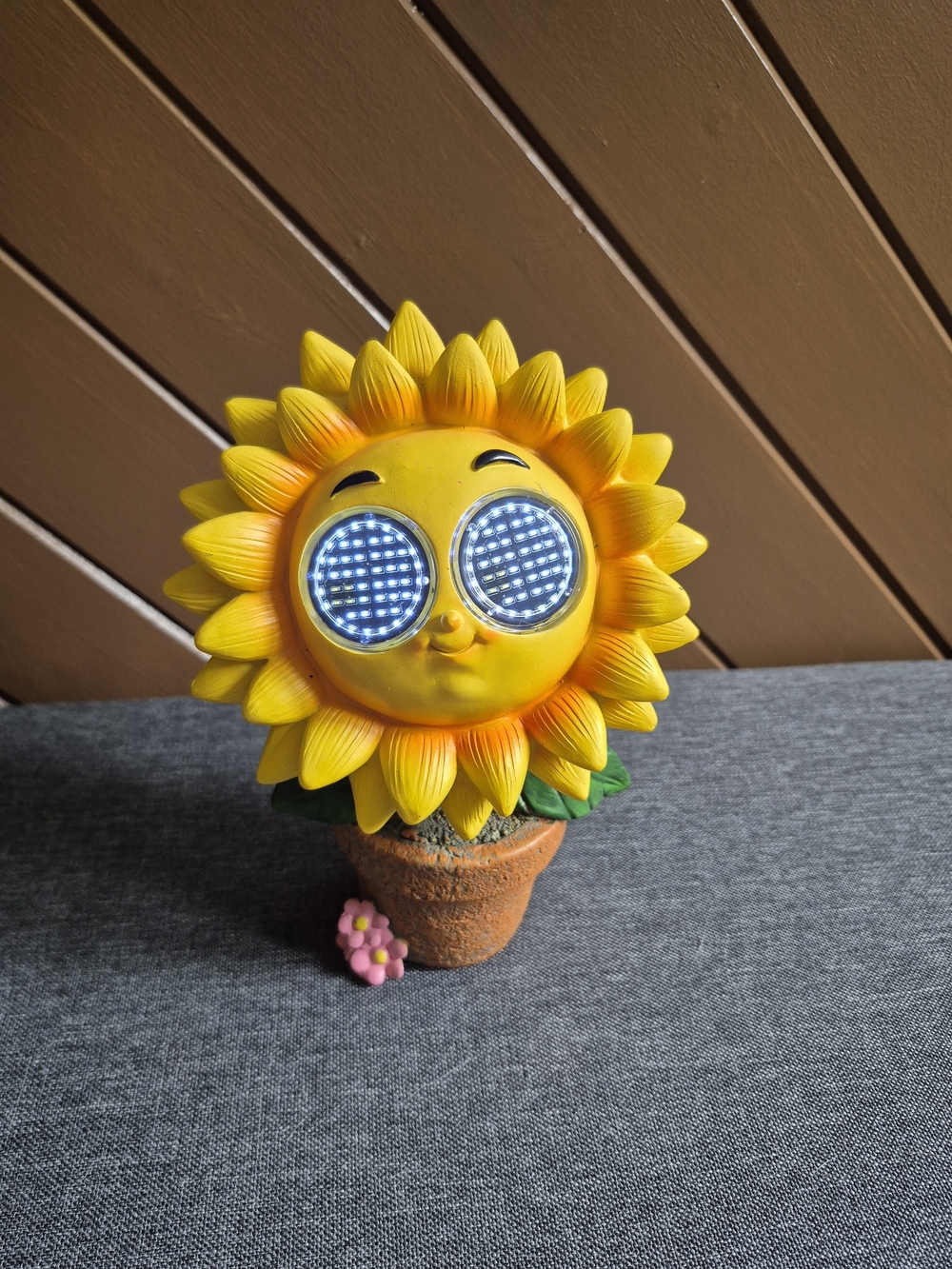 Solar LED Sunflower Garden Decor - Yellow